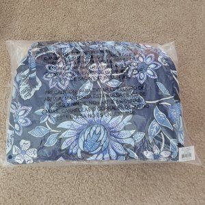 Vera Bradley Medium Travel Organizer - New Tropics Tapestry